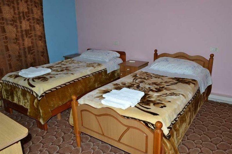 Hotel Verzaci Rinas Exterior foto
